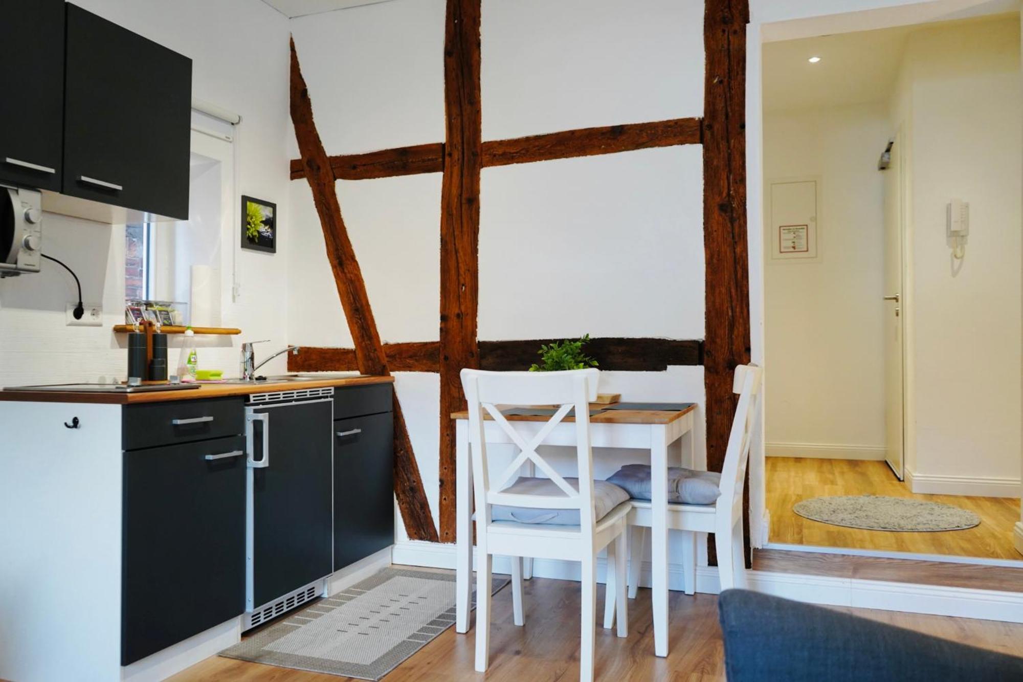 Altstadt Apartment II - Terrasse- Waschmaschine- Parkplatz Wolfsburg Eksteriør bilde